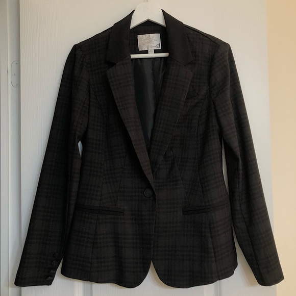 Dynamite Jackets & Blazers - Dynamite Gray & Black Plaid Blazer